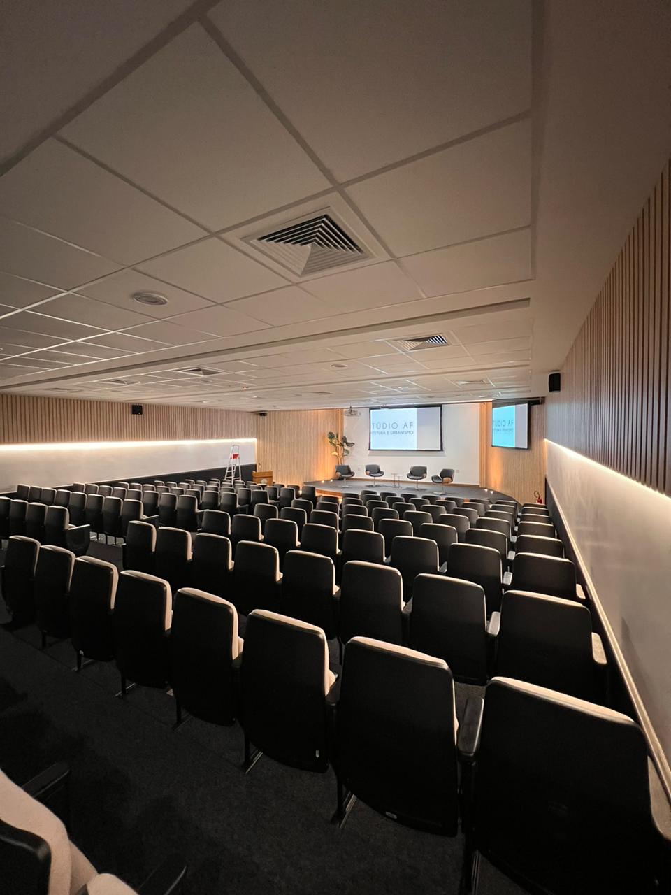 Reforma do auditório do Sistema OCB, em Brasília