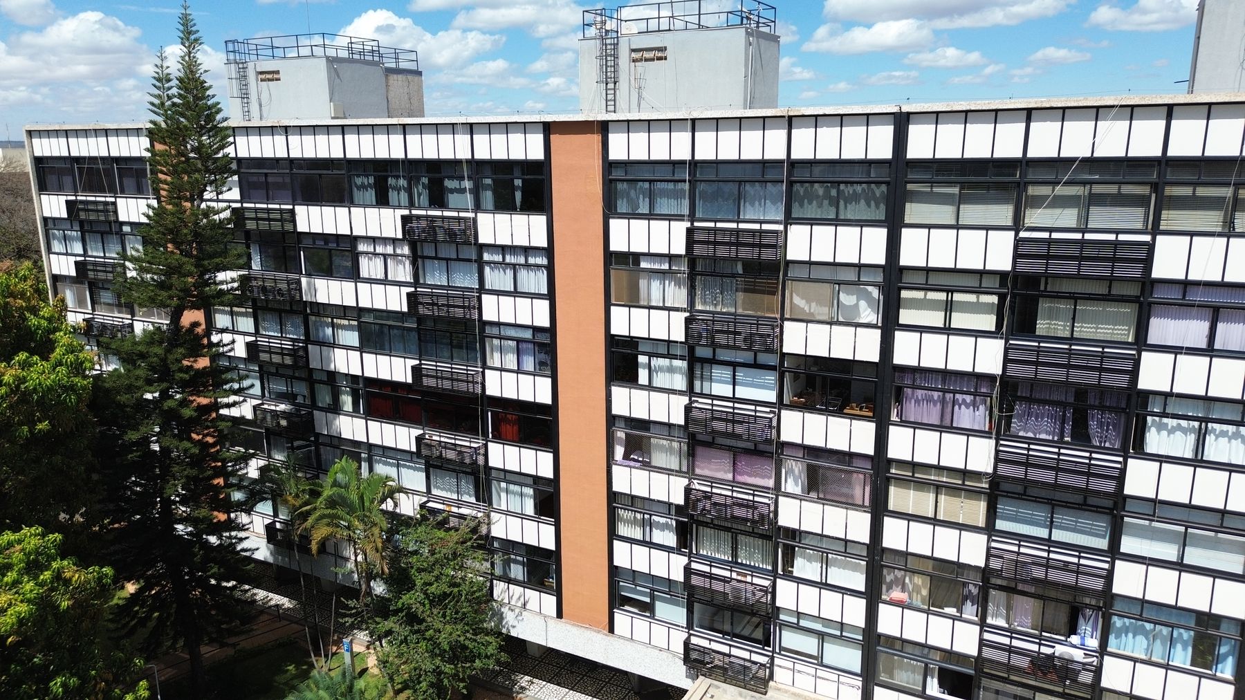 Retrofit de fachada do Condomínio SQS 206 Bloco F